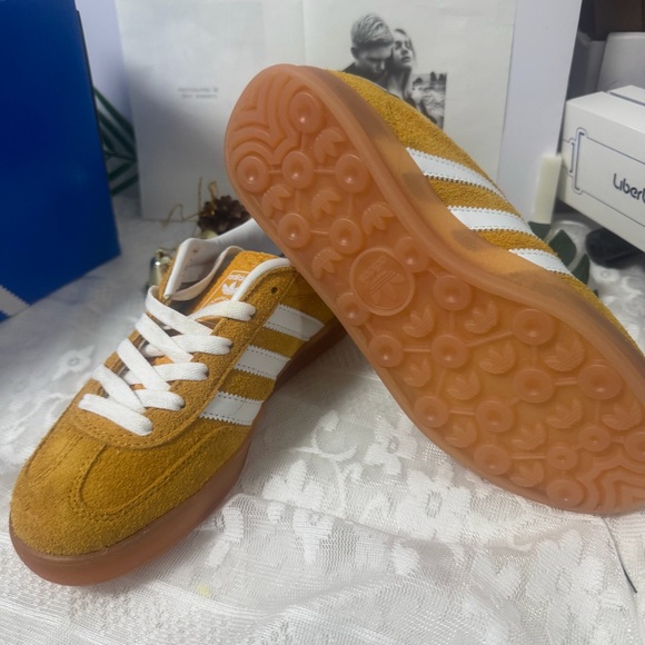 Adidas women's sneakers - Picture 5 of 8